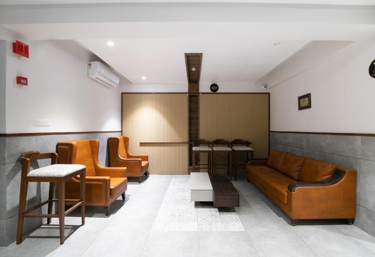 Palette - Hotel Welcome Kadi Exterior foto